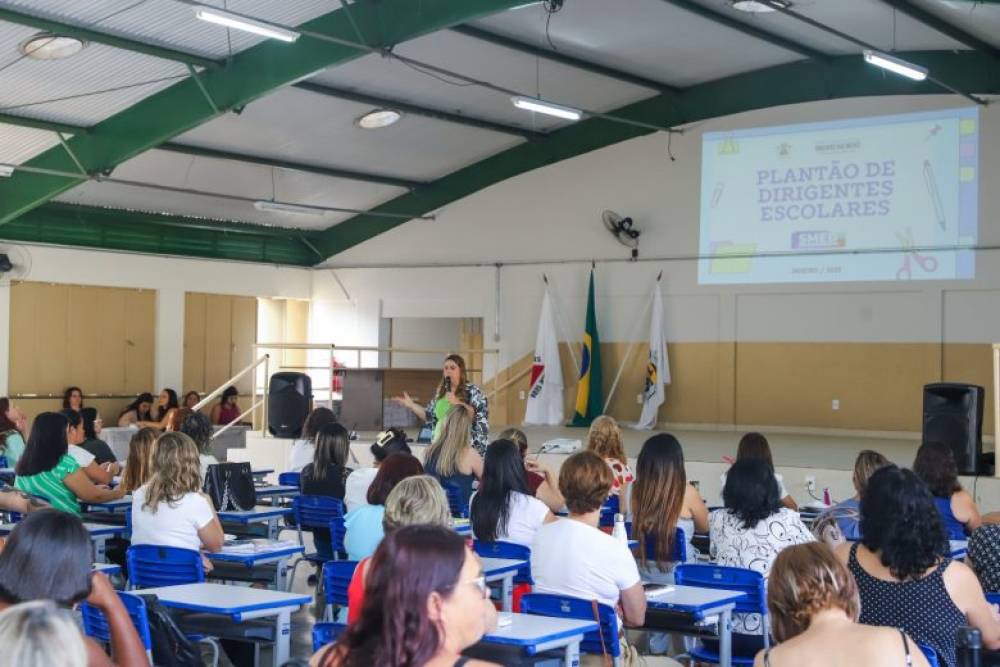 Educação de Ribeirão das Neves inicia 2025 com planejamento e melhorias
